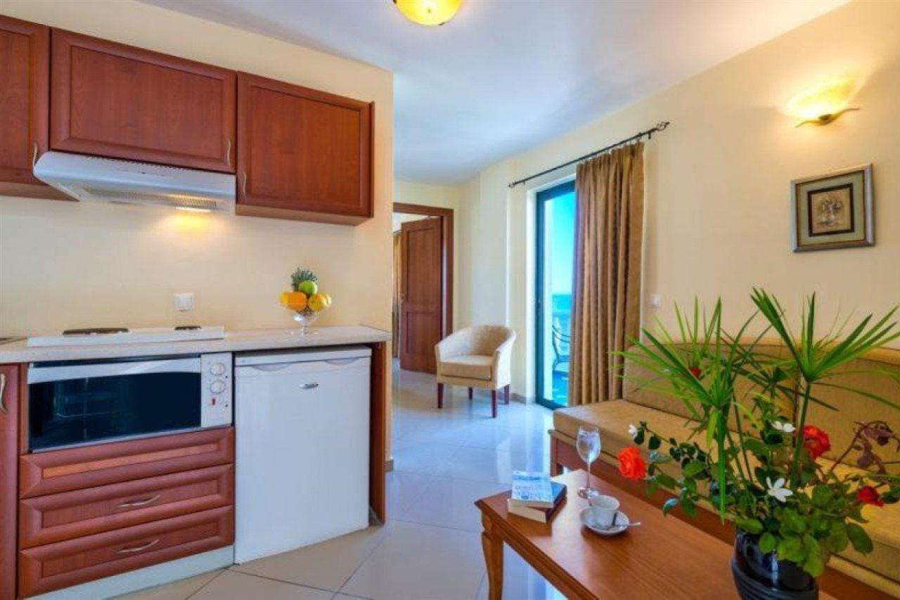 Antilia Apartments Tavronitis المظهر الخارجي الصورة